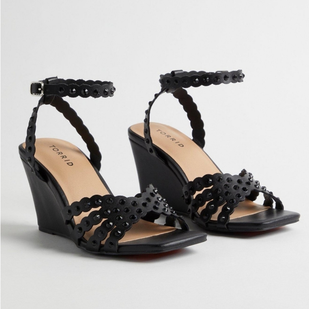 Torrid Embellished Black Strappy Wedge Heel Sandals - Picture 1 of 6